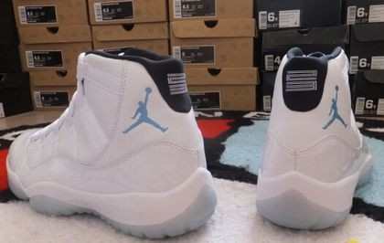 Air Jordan 11 Legend Blue